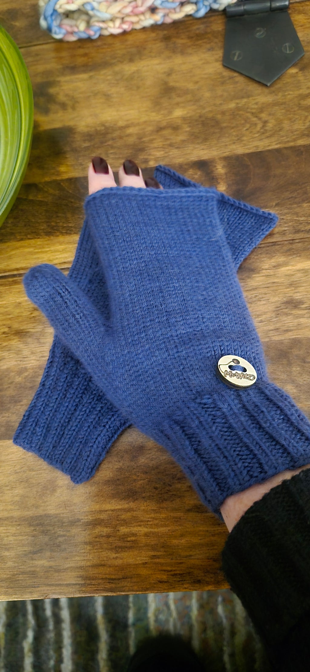 Fingerless mitts