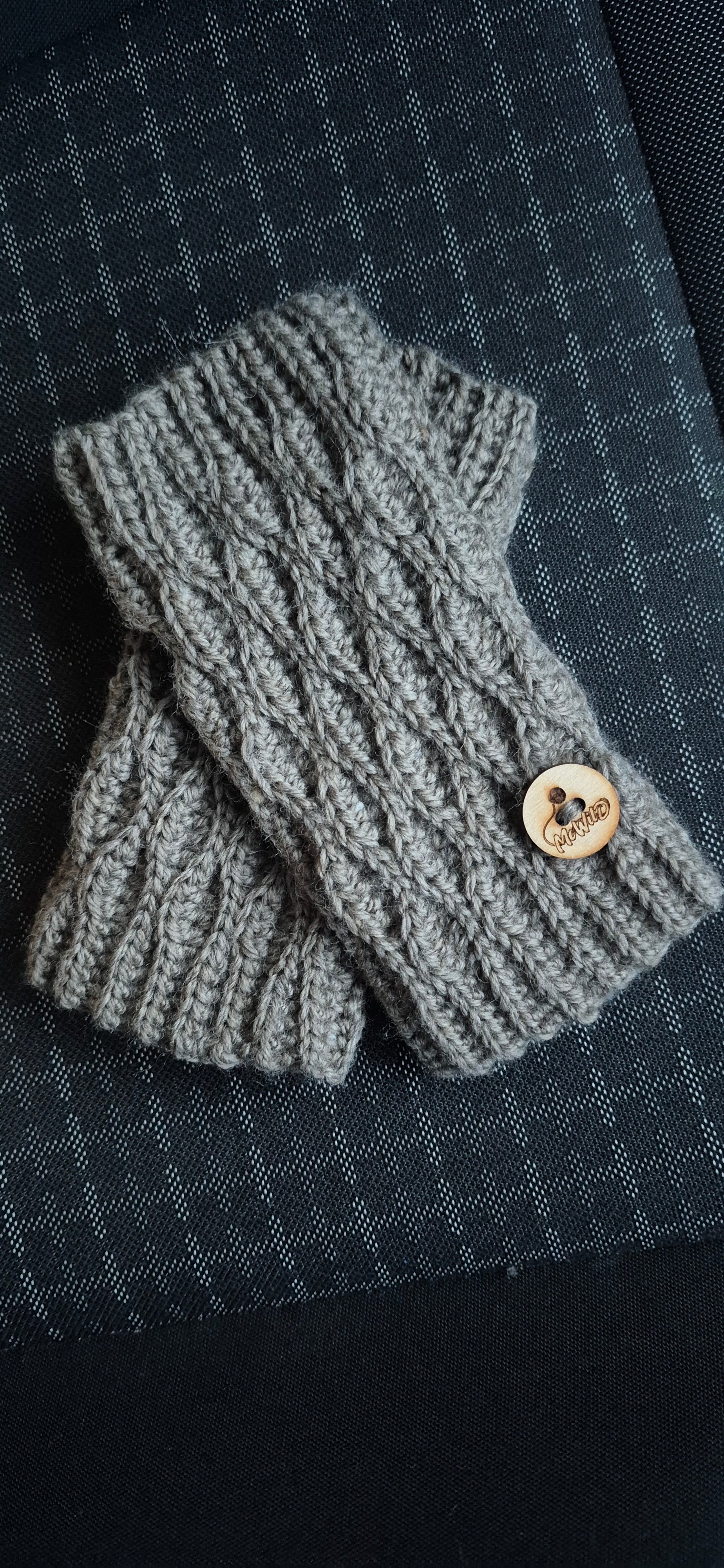 Woodland mitts