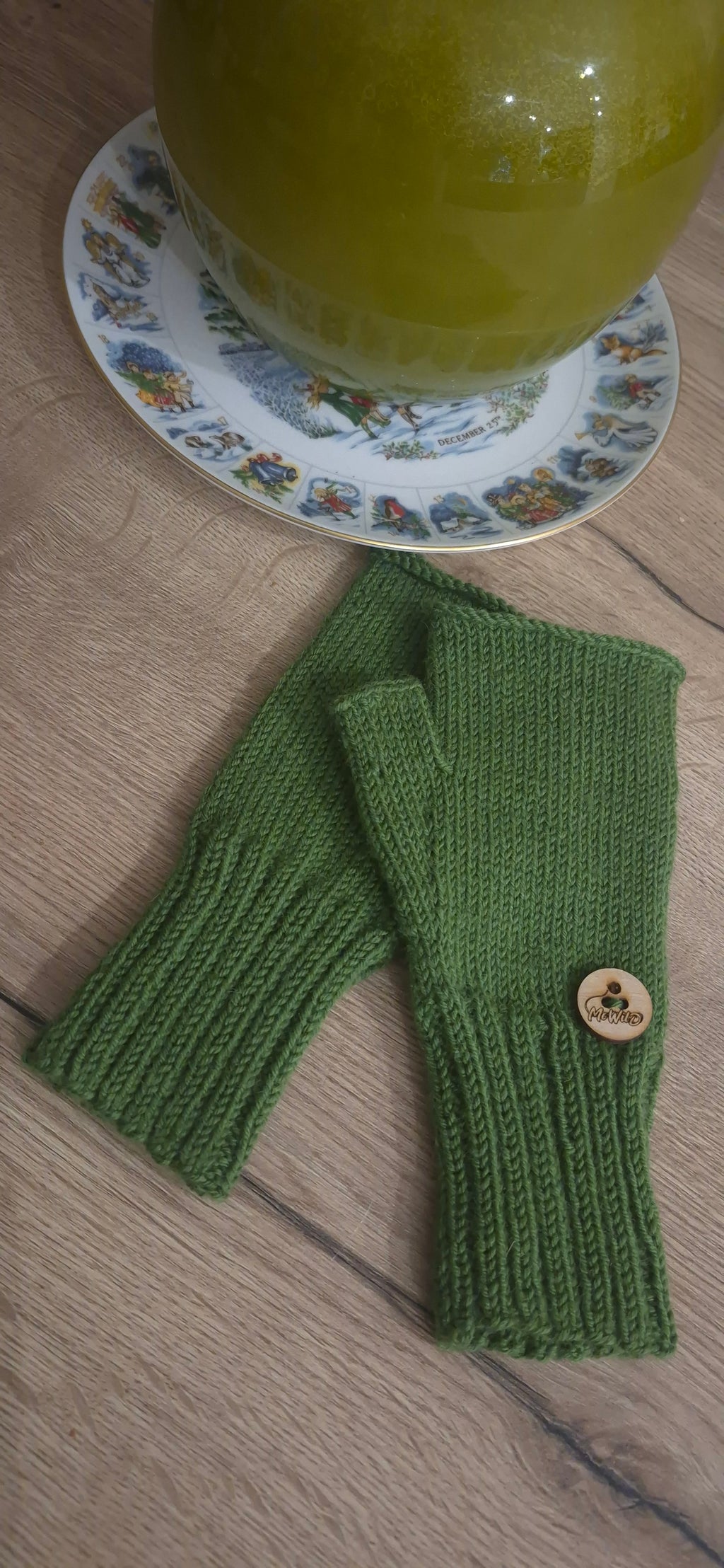 Fingerless mitts