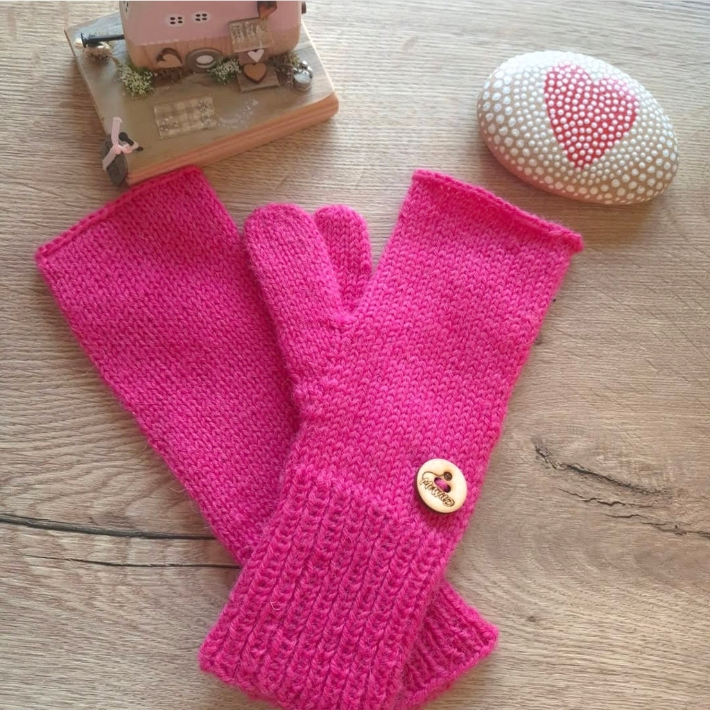 Fingerless mitts